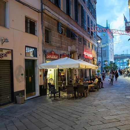 Genoa Holiday - Pieno Centro A 2 Passi Dall'Acquario Exteriör bild